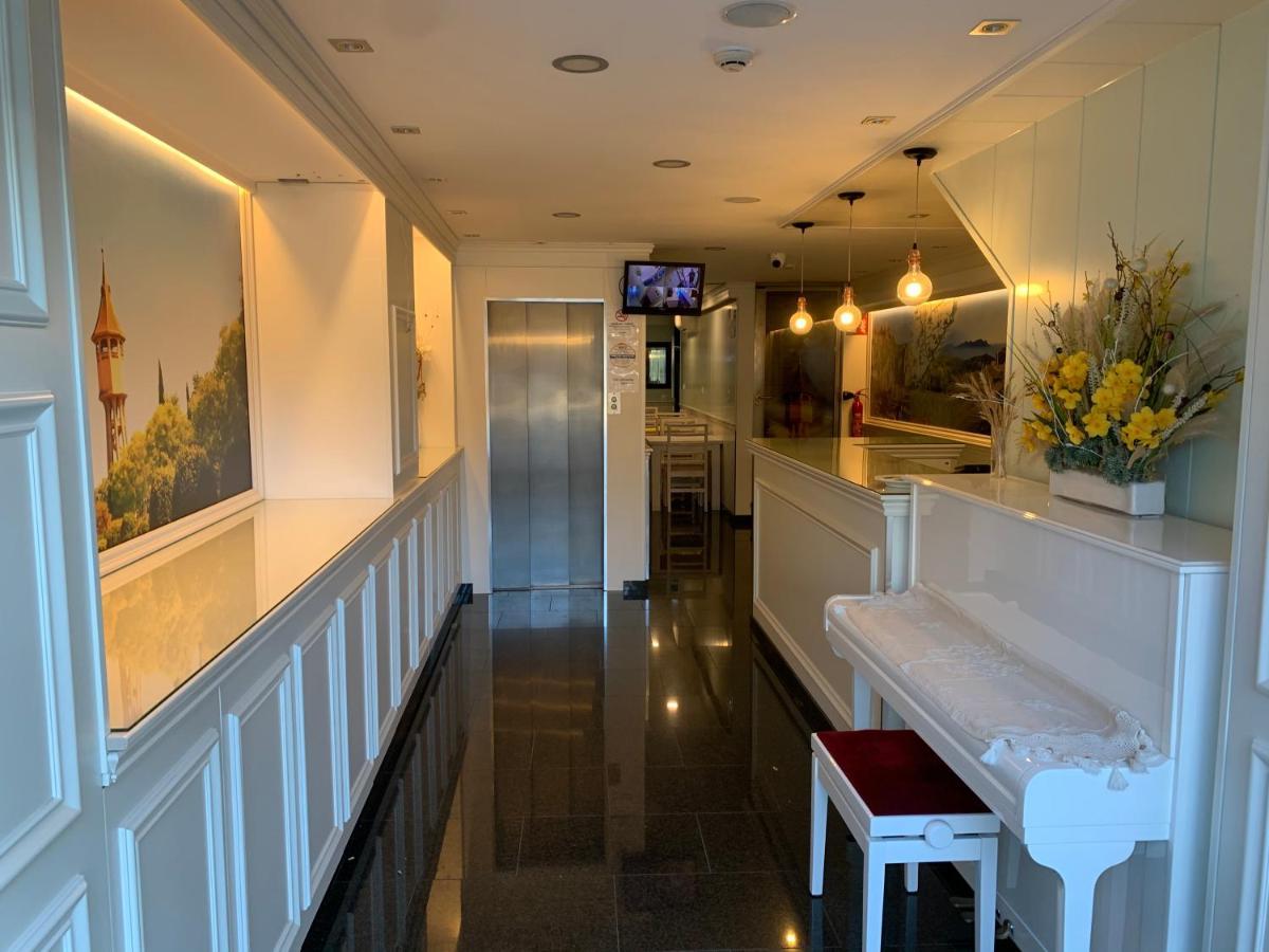 ساباذيل Hotel Ric المظهر الخارجي الصورة