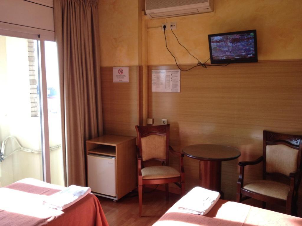 ساباذيل Hotel Ric الغرفة الصورة